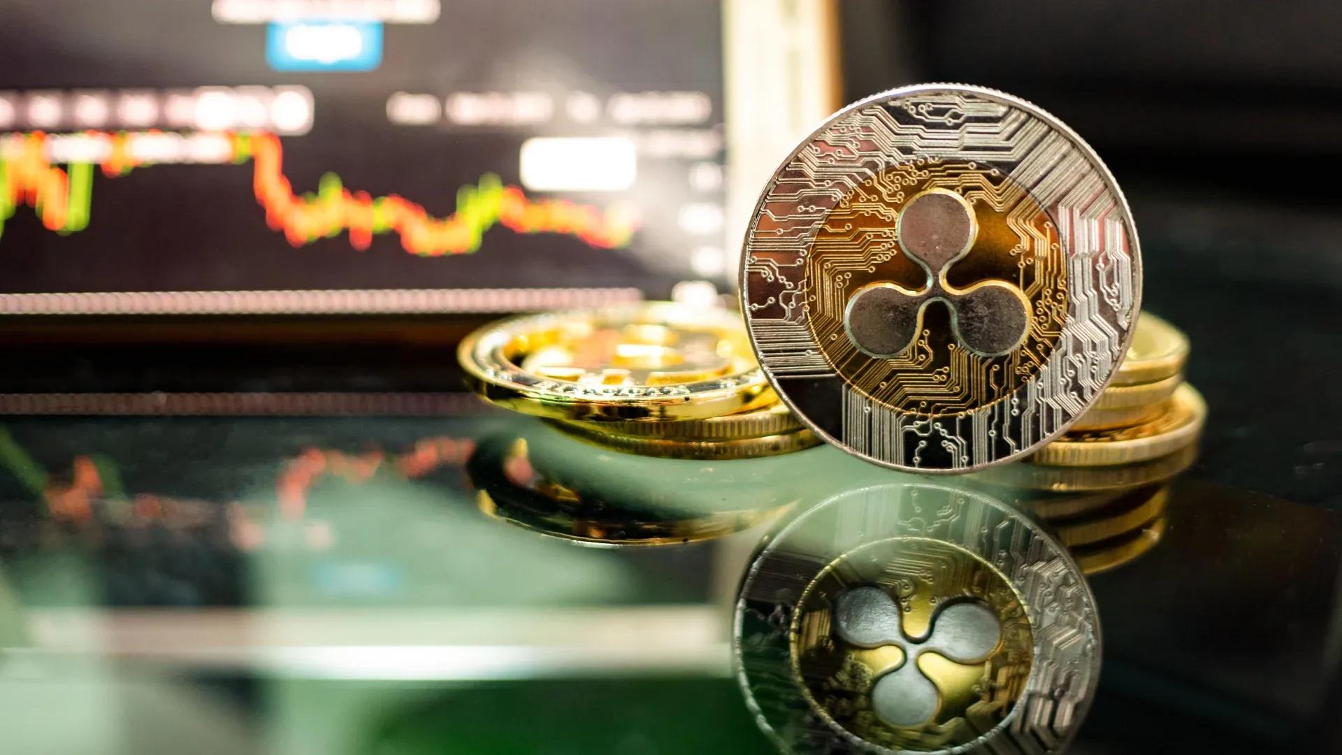 XRP 会迎来三倍涨幅吗 谷歌趋势显示其关注度已达 32%。